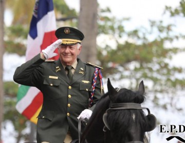 No hay bandera suficientemente larga para cubrir la p&eacute;rdida del Cor. Calil Hach&eacute; Malkum 