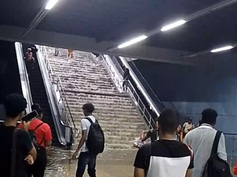 Las lluvias hacen colapsar a Santo Domingo y dejan al menos dos muertos
