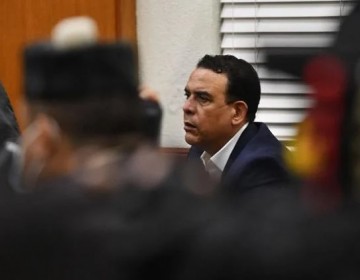 Alexis Medina escuch&oacute; paciente lectura de la acusaci&oacute;n corrupci&oacute;n