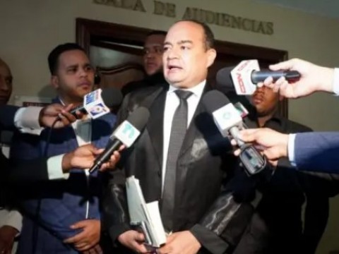 Acusan a &laquo;Chu&raquo; V&aacute;squez de utilizar t&aacute;cticas para que no se conozca audiencia