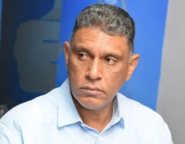 Diputados citan a Jes&uacute;s V&aacute;squez para explicar restricci&oacute;n de bebidas