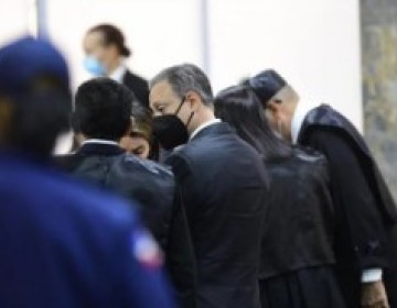 Juez da 15 d&iacute;as a abogados para preparar defensa de Jean Alain