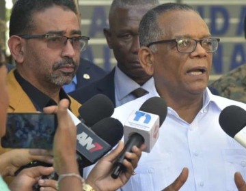 Director de Migraci&oacute;n: "Nosotros no cedemos ante ninguna presi&oacute;n