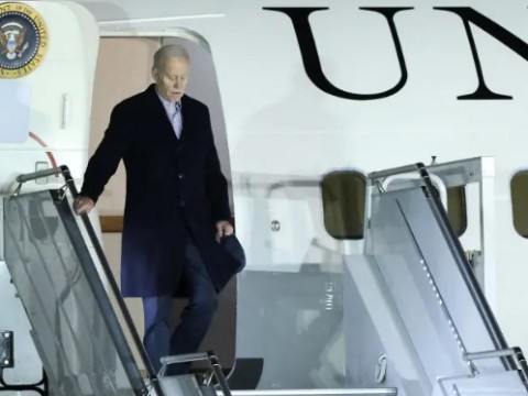 Biden llega a Polonia tras un viaje de m&aacute;s de ocho horas en tren desde Kiev