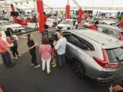 Por compra de veh&iacute;culos ingres&oacute; al Estado RD$23,408.6 millones