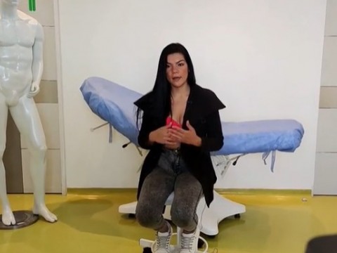 Sin senos s&iacute; hay para&iacute;so: cuando retirar las pr&oacute;tesis mamarias te devuelve la vida