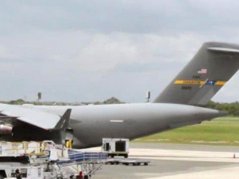 Ministerio de Defensa dice avi&oacute;n militar de EEUU solo hizo escala t&eacute;cnica en el AILA