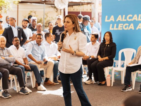 Carolina Mej&iacute;a lleva soluciones al sector 27 de Febrero con &ldquo;La Alcald&iacute;a llega a Ti&rdquo;