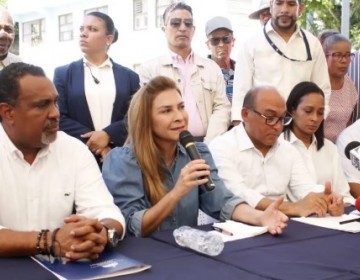 Gobierno inicia proceso construcci&oacute;n de casas en Los R&iacute;os