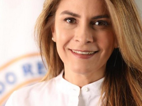Carolina llama poblaci&oacute;n a quedarse en casa y agradece labor de personal m&eacute;dico en hospitales