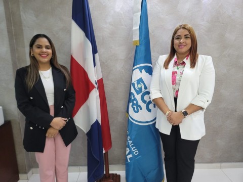 Juramentan nueva directora en Hospital Luis Morillo King