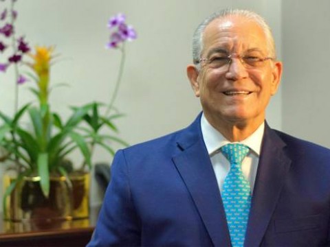 Ministro de Salud confirma la muerte del embajador Antonio Vargas tras sufrir un paro card&iacute;aco, recib&iacute;a tratamientos contra el COVID-19