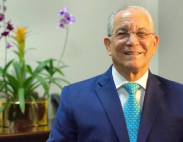 Ministro de Salud confirma la muerte del embajador Antonio Vargas tras sufrir un paro card&iacute;aco, recib&iacute;a tratamientos contra el COVID-19