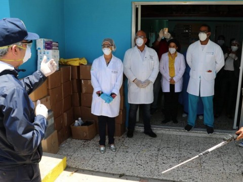 Luis Abinader: Urge que el gobierno aumente ayudas a trabajadores informales, dice mayor&iacute;a no las recibe