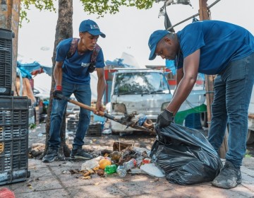 Alcald&iacute;a DN realiza jornada de limpieza en el Mercado Nuevo de la avenida Duarte