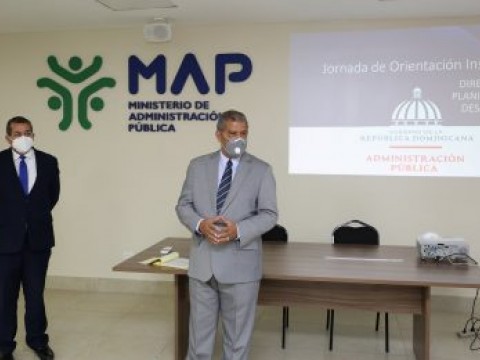 Ministerio Administraci&oacute;n P&uacute;blica mantiene reducci&oacute;n de horario laboral hasta 8 de febrero