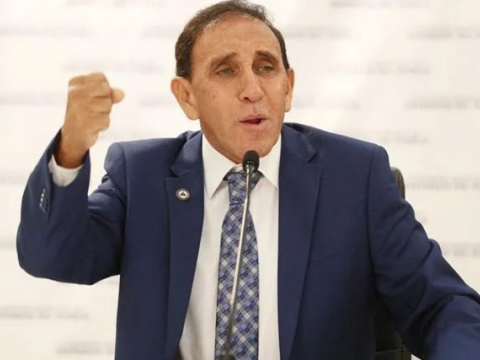 Doctor Cruz Jimini&aacute;n dice sufri&oacute; una arritmia y explica su situaci&oacute;n actual de salud