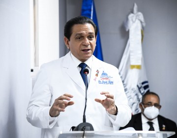 Ministro Salud asegura conoc&iacute;an sobre el fin de restricciones por Covid-19