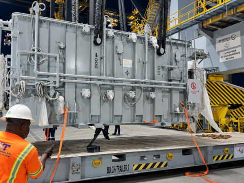  Edesur recibe seis nuevos transformadores de potencia que mejorar&aacute;n el servicio el&eacute;ctrico