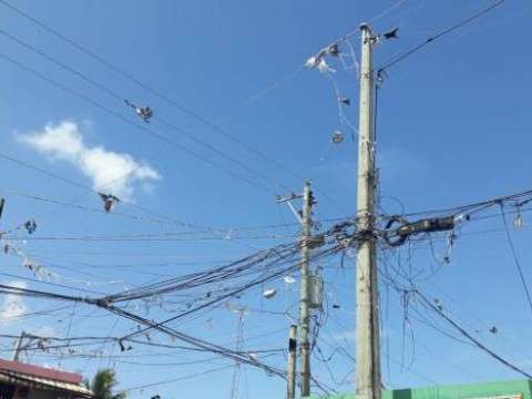 Las graves consecuencias de las quemaduras por descargas el&eacute;ctricas por volar chichigua