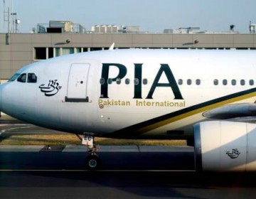 Un avi&oacute;n se estrella en Pakist&aacute;n con 107 personas a bordo