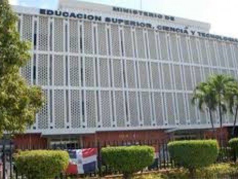 Estudiantes se podr&aacute;n inscribir en universidades sin tomar pruebas nacionales