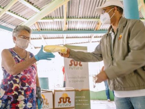 Fundaci&oacute;n Sur Futuro realiza entrega de equipos de protecci&oacute;n contra el coronavirus en comunidades monta&ntilde;osas de Azua y San Juan