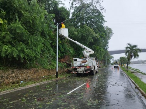 EDEs mantienen activas brigadas ante incidencias de lluvias por onda tropical y vaguada