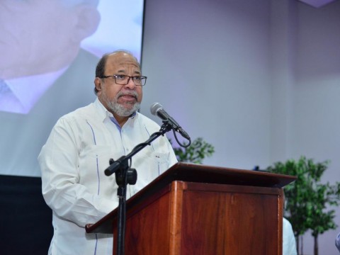 Renuncia H&eacute;ctor Olivo a la secretar&iacute;a de comunicaciones del PLD
