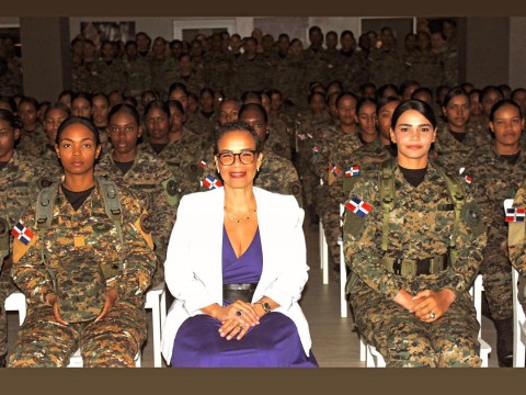 Ej&eacute;rcito de Rep&uacute;blica Dominicana imparte charla educativa sobre Salud Mental