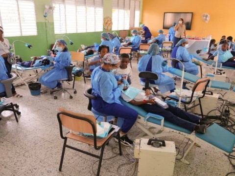 INABIE interviene Sabana Perdida con jornada de salud en beneficio de m&aacute;s de 1,000 estudiantes