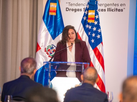 Encargada de Negocios Patricia Aguilera dice que gracias al presidente Abinader, RD ha respondido valientemente al llamado de Estados Unidos para unirse a lucha contra amenazas de drogas sint&eacute;ticas