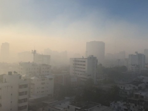 Neum&oacute;logos advierten sobre peligro de humareda en plena pandemia del COVID-19