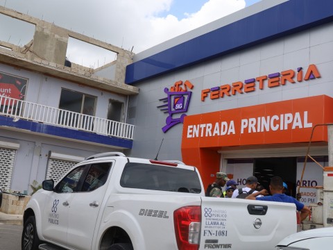 PGASE, SIE y EDEEste desmantelan fraude el&eacute;ctrico en ferreter&iacute;a de La Romana