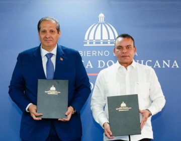 Salud P&uacute;blica entrega dos nuevos equipos GeneXpert al SNS para el diagn&oacute;stico de la tuberculosis