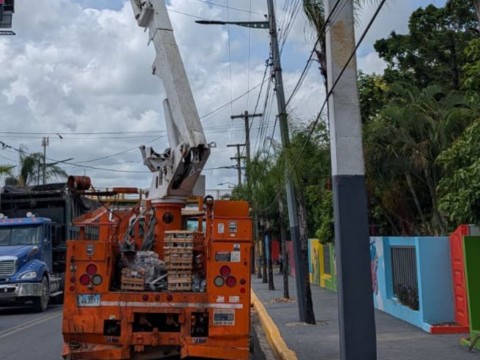 Edeeste avanza en proyectos de modernizaci&oacute;n el&eacute;ctrica en La Altagracia con inversi&oacute;n superior a los RD 1,060 millones