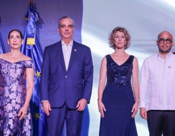 Presidente Abinader y primera dama participan en la celebraci&oacute;n de la Fiesta Nacional de Francia