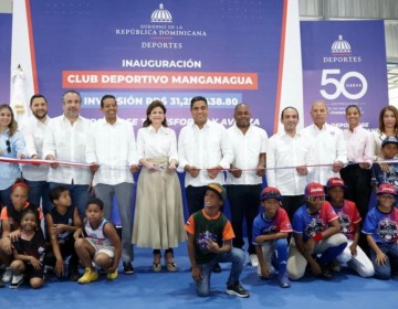  Gobierno entrega nuevo multiuso del Club Manganagua