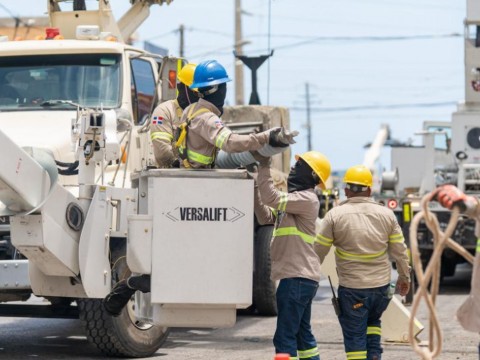 ETED alcanza 95 % de avance en estructuras del proyecto de reconducci&oacute;n de l&iacute;nea en Puerto Plata