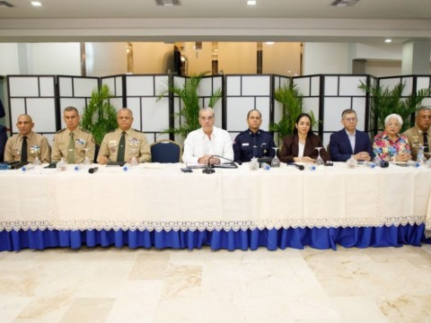 Presidente Abinader encabeza reuni&oacute;n de seguimiento al Plan de Seguridad Ciudadana