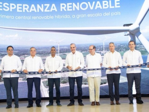 Presidente Abinader participa en inauguraci&oacute;n de la central Esperanza Renovable de EGE Haina