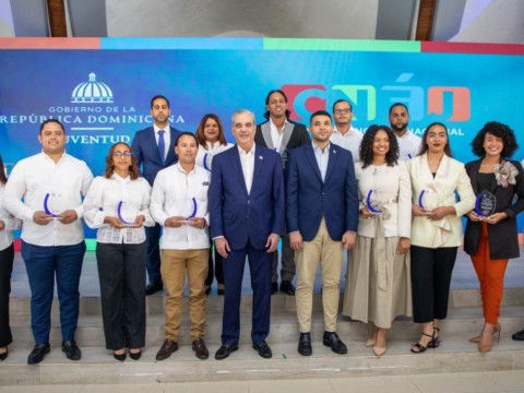  Presidente Abinader llama a los j&oacute;venes a ser guardianes de la &eacute;tica