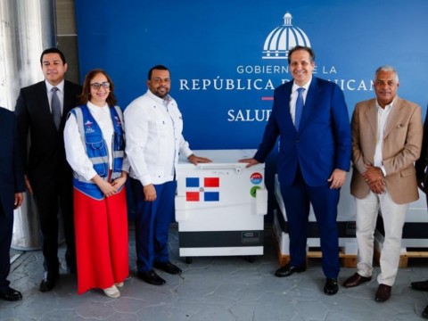 Ministerio de Salud fortalece cadena de fr&iacute;o para garantizar calidad de las vacunas con entrega de 421 refrigeradoras