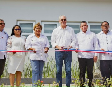 Presidente Abinader inaugura Hospital Hacienda Estrella renovado