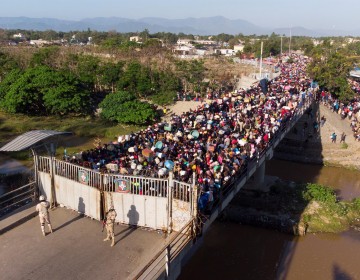Muro no detiene migraci&oacute;n irregular, dice Mesa Nacional para Migraciones