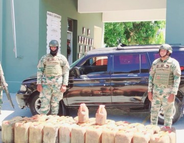 El Ej&eacute;rcito frustra contrabando de 162 galones de gasolina que ser&iacute;a llevado a Hait&iacute;