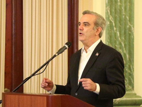 Presidente Abinader aplaude acuerdo ADP-MINERD