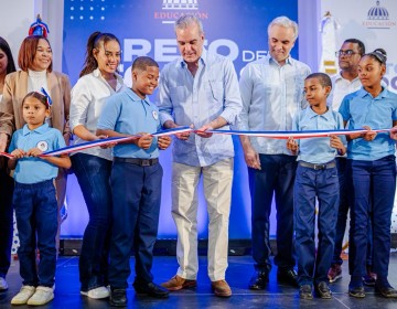 Gobierno inaugura Escuela Comunitaria Barrio Lindo en Santo Domingo Norte, con capacidad para 900 estudiantes