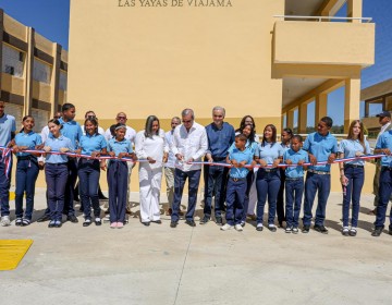 Gobierno inaugura dos liceos y una escuela en beneficio de m&aacute;s de 2 mil estudiantes de Azua
