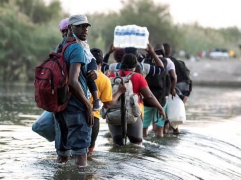 Denuncian la deportaci&oacute;n de m&aacute;s de 20,000 haitianos desde EEUU en 2021